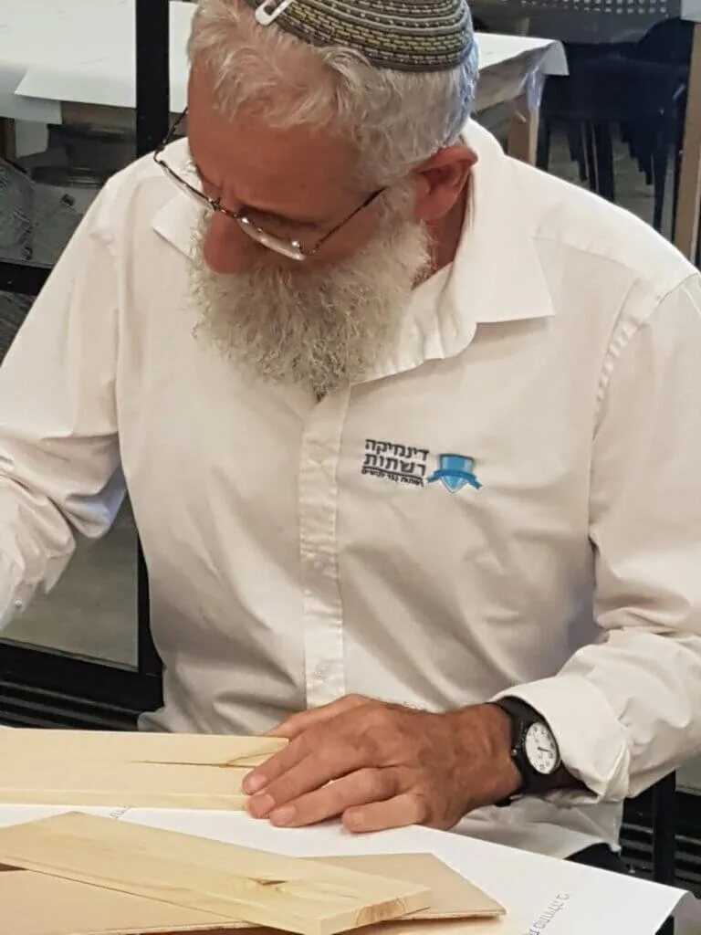 ייצור והתקנת רשתות לחלונות | דינמיקה רשתות